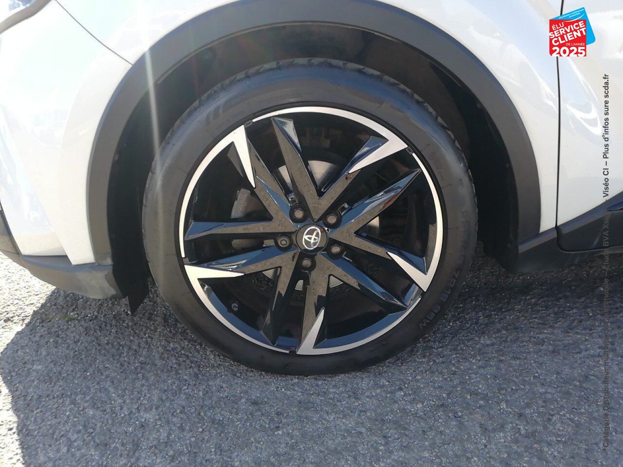 Véhicule d'occasion TOYOTA C-HR 184H GR-SPORT 2WD E-CVT MY22 chez Toyota Thionville