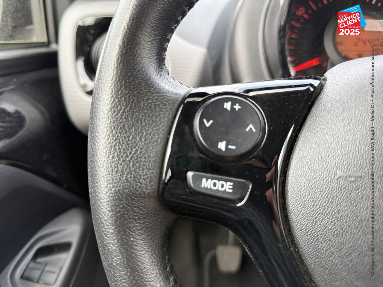 Véhicule d'occasion PEUGEOT 108 VTI 72 STYLE SS 4CV 5P chez Renault Saint-Louis