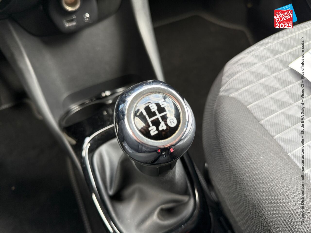 Véhicule d'occasion PEUGEOT 108 VTI 72 STYLE SS 4CV 5P chez Renault Saint-Louis