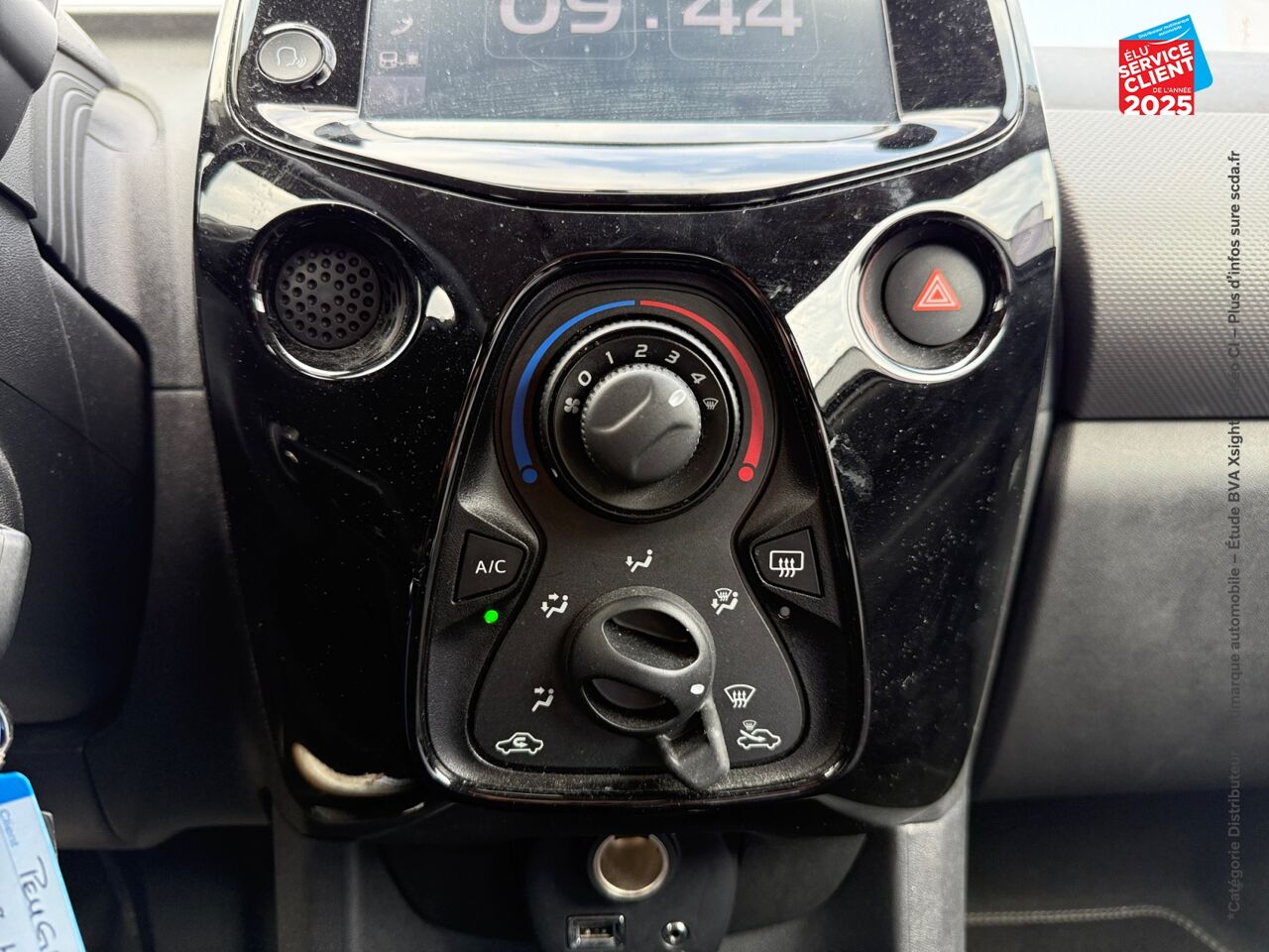 Véhicule d'occasion PEUGEOT 108 VTI 72 STYLE SS 4CV 5P chez Renault Saint-Louis