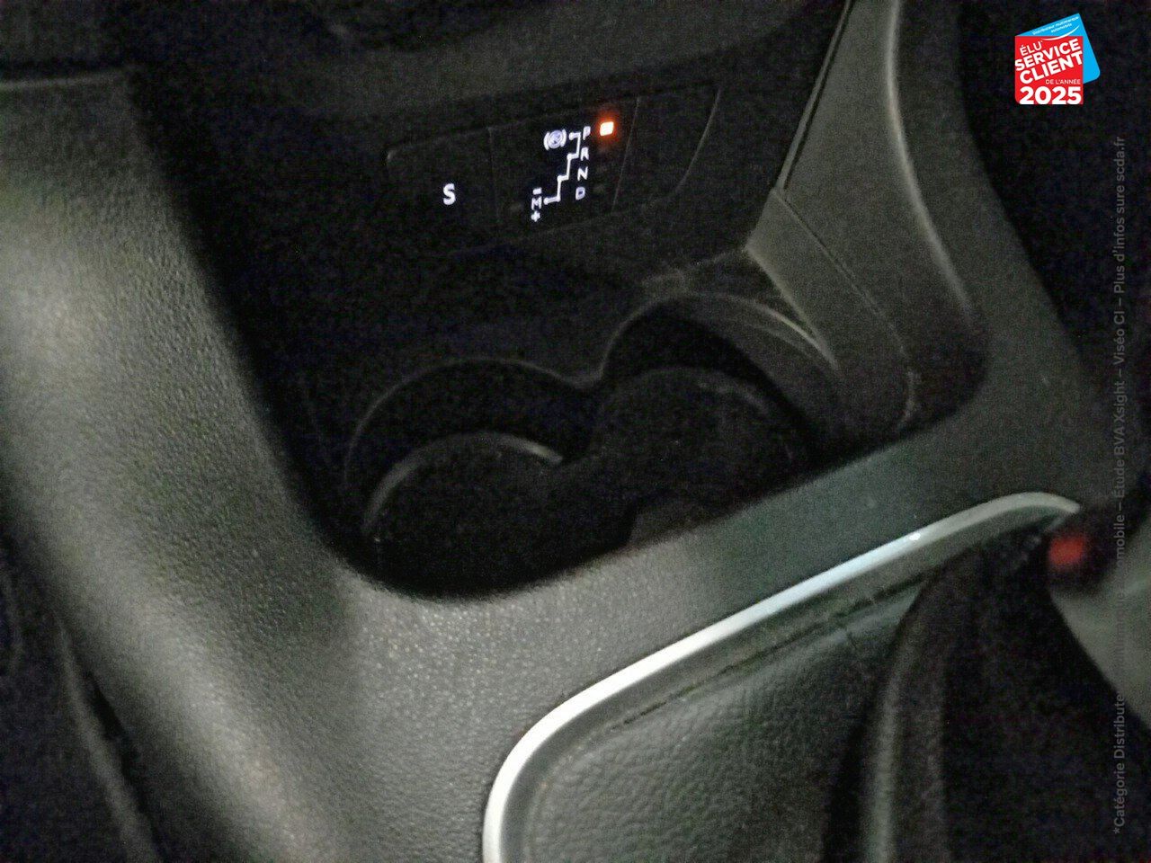 Véhicule d'occasion CITROEN C3 1.2 PURETECH 110CH S/S SHINE PACK EAT6 chez Dacia Strasbourg