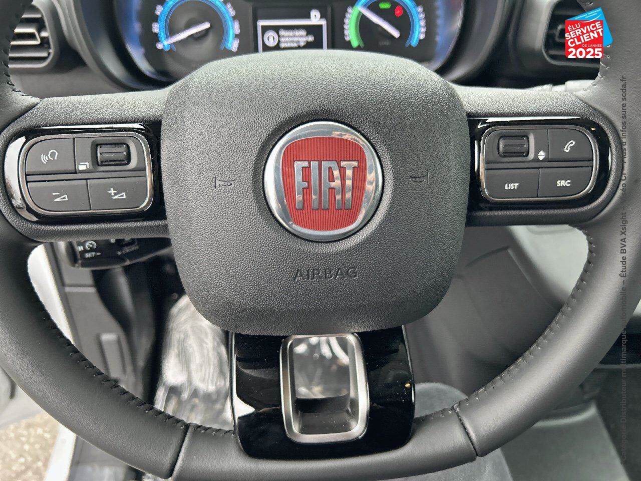 Véhicule d'occasion FIAT DOBLO FG M 800KG ELECTRIQUE 136CH BATTERIE 50 KWH chez Peugeot Sedan