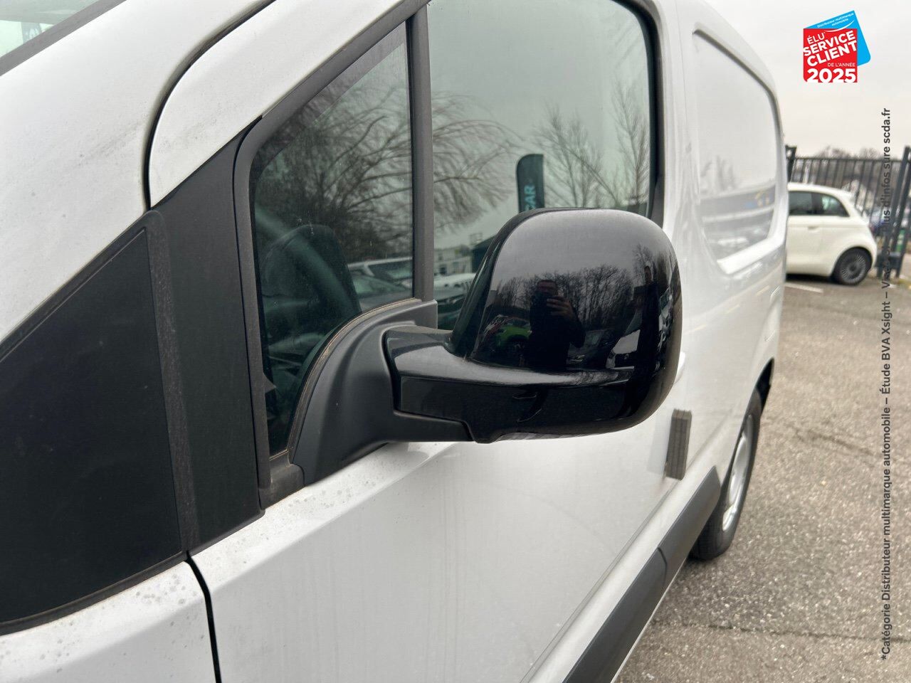 Véhicule d'occasion FIAT DOBLO FG M 800KG ELECTRIQUE 136CH BATTERIE 50 KWH chez Peugeot Sedan