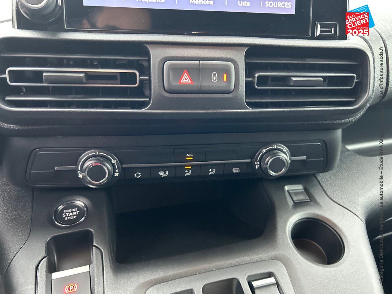 Véhicule d'occasion FIAT DOBLO FG M 800KG ELECTRIQUE 136CH BATTERIE 50 KWH chez Peugeot Sedan