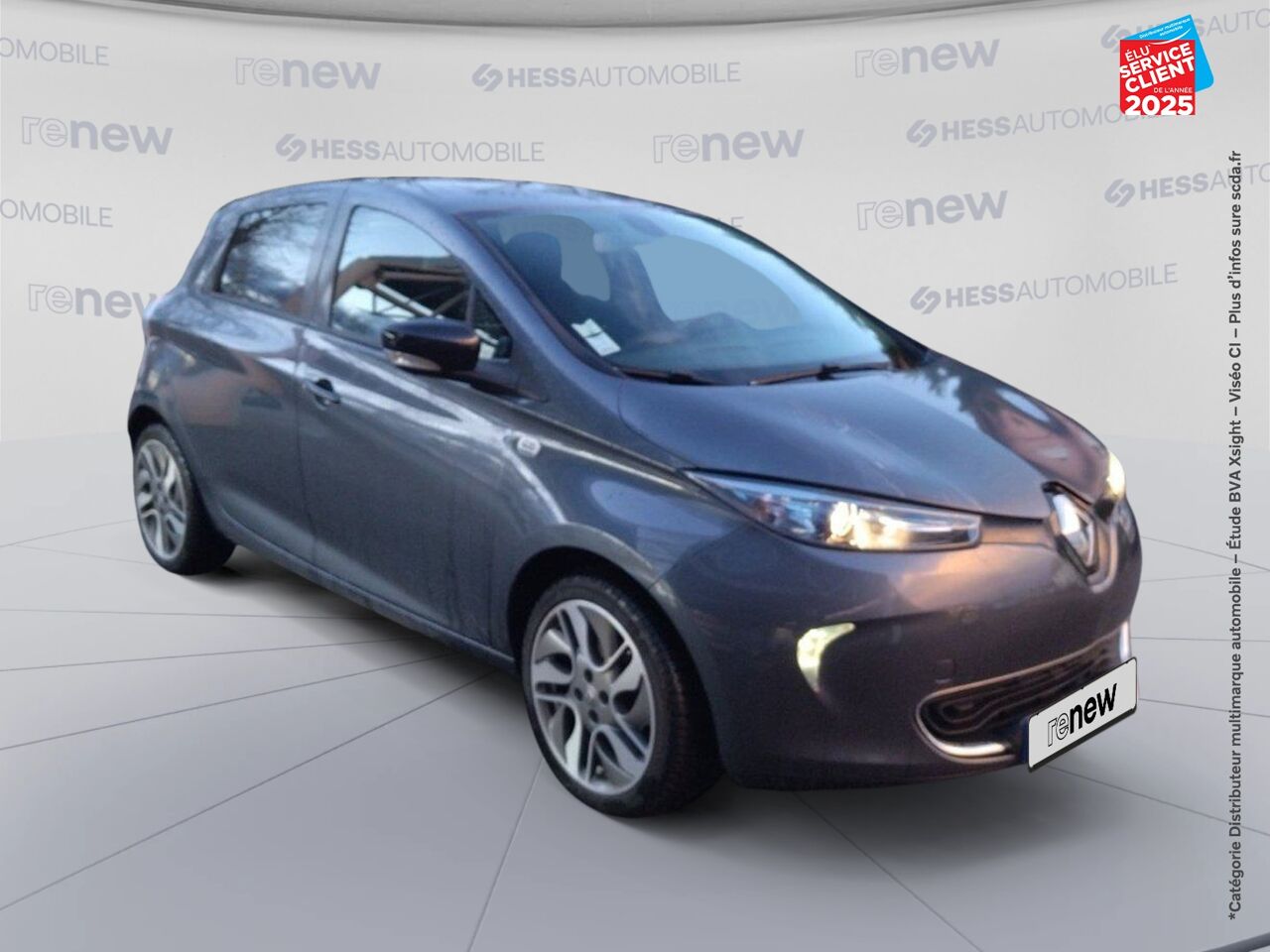 Véhicule d'occasion RENAULT ZOE STAR WARS CHARGE NORMALE R90 GPS CAMERA BOSE chez Toyota Saint Dizier