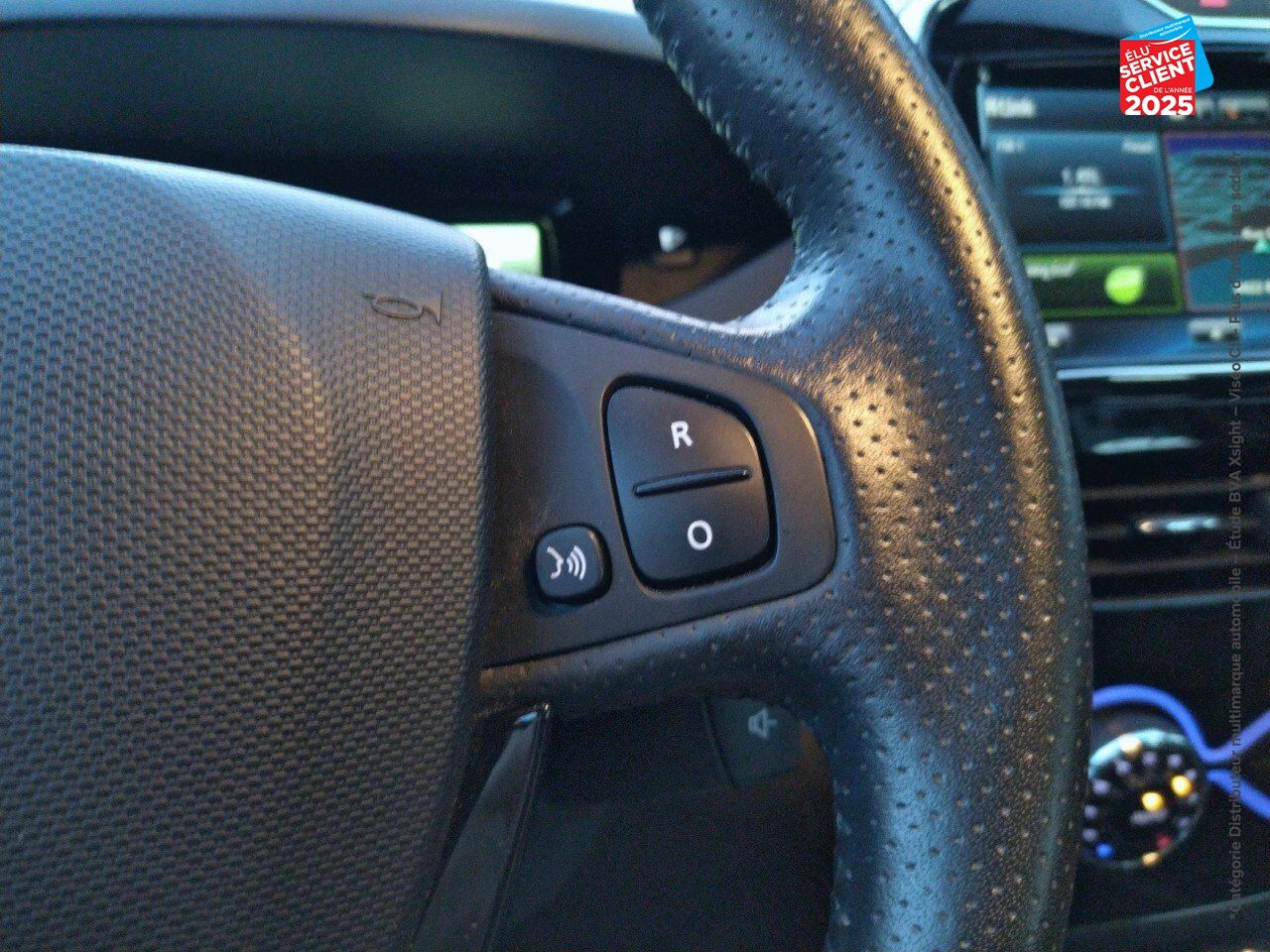 Véhicule d'occasion RENAULT ZOE STAR WARS CHARGE NORMALE R90 GPS CAMERA BOSE chez Toyota Saint Dizier