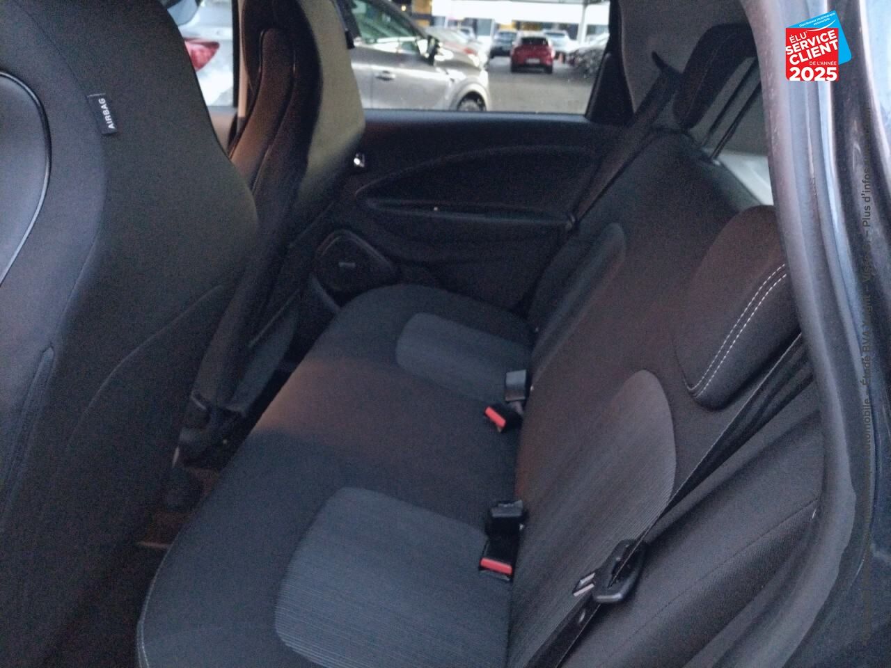 Véhicule d'occasion RENAULT ZOE STAR WARS CHARGE NORMALE R90 GPS CAMERA BOSE chez Toyota Saint Dizier