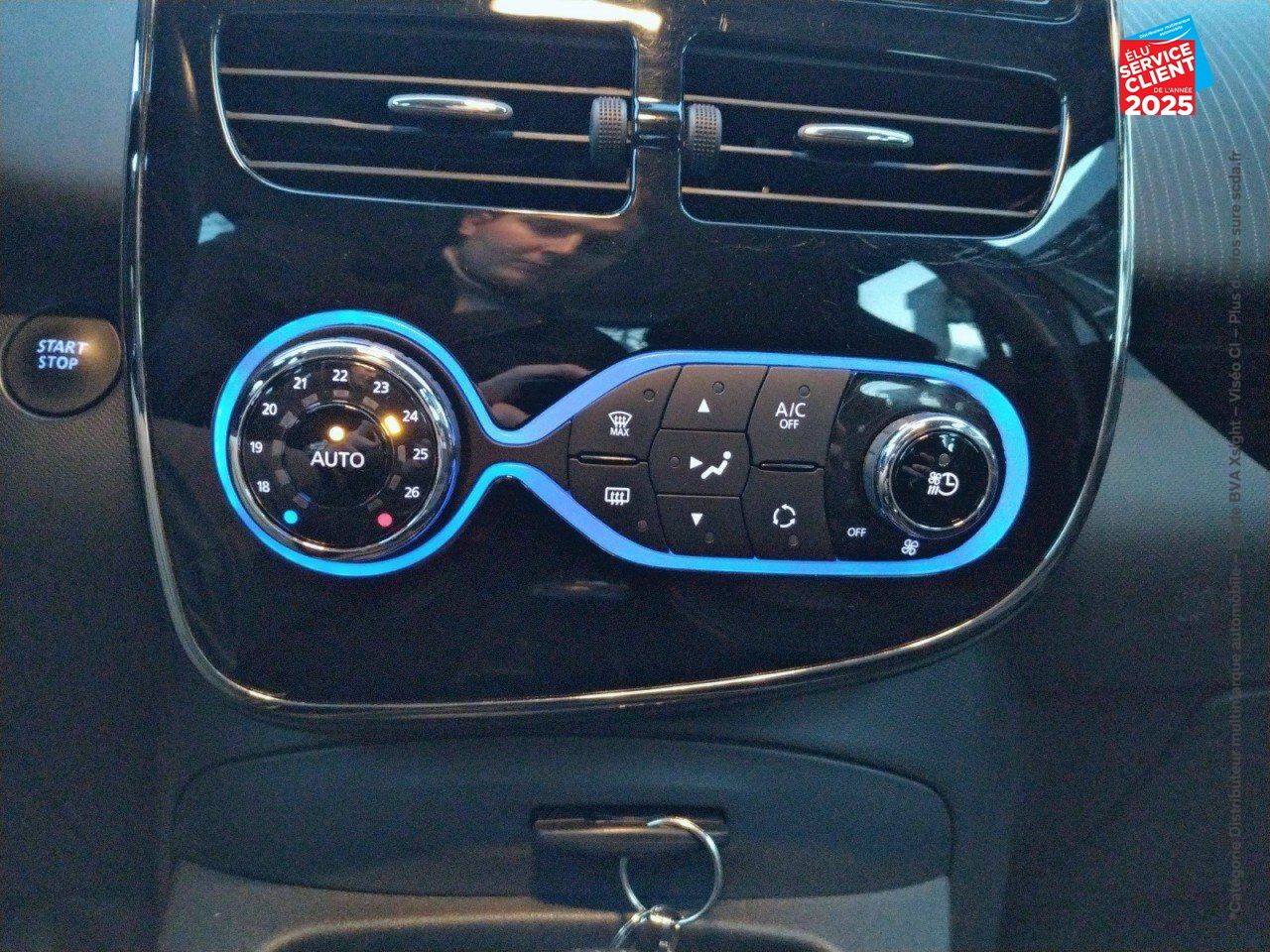 Véhicule d'occasion RENAULT ZOE STAR WARS CHARGE NORMALE R90 GPS CAMERA BOSE chez Toyota Saint Dizier