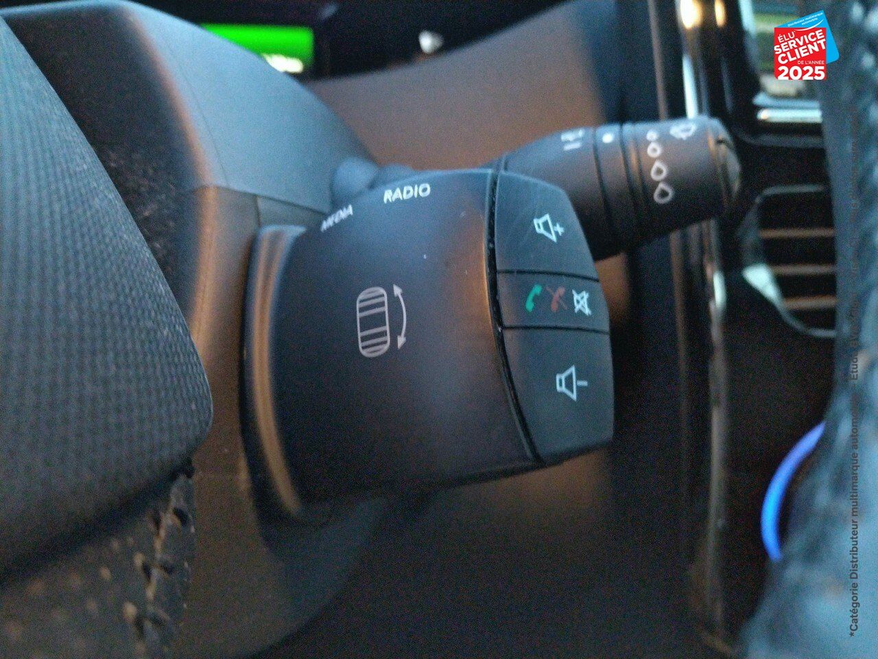 Véhicule d'occasion RENAULT ZOE STAR WARS CHARGE NORMALE R90 GPS CAMERA BOSE chez Toyota Saint Dizier