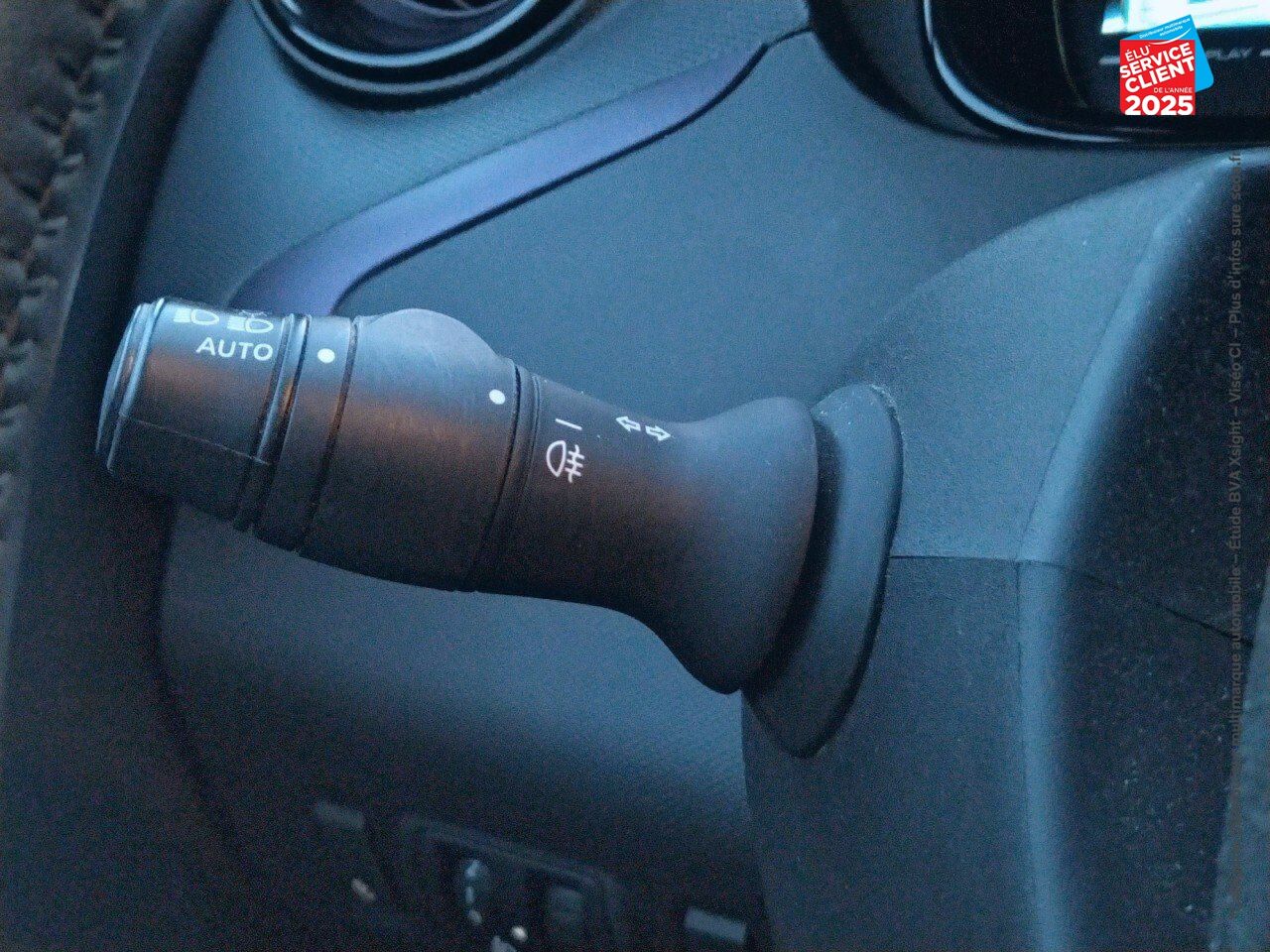 Véhicule d'occasion RENAULT ZOE STAR WARS CHARGE NORMALE R90 GPS CAMERA BOSE chez Toyota Saint Dizier