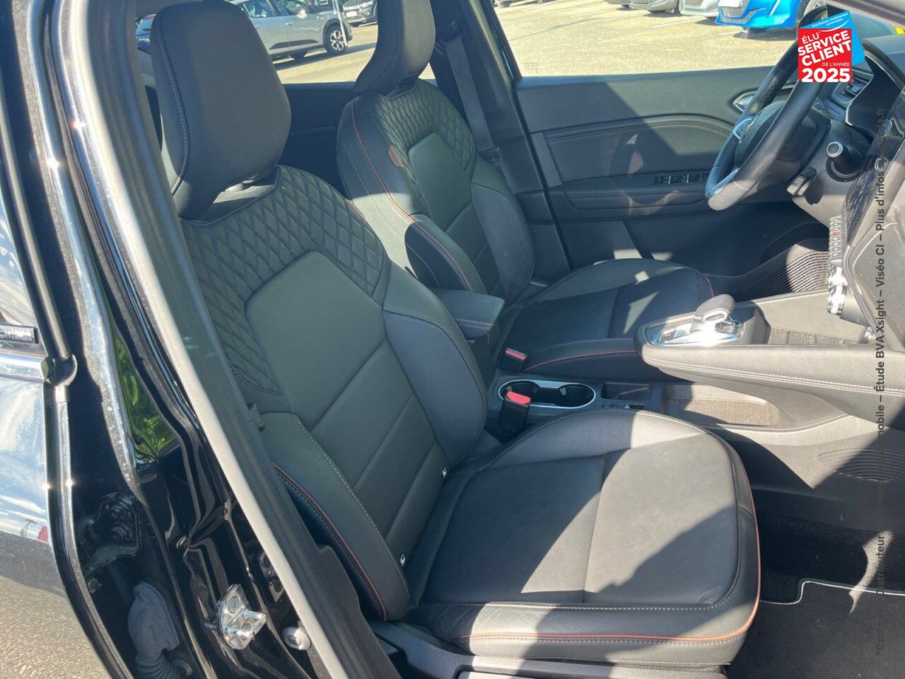 Véhicule d'occasion RENAULT CAPTUR 1.6 E-TECH PLUG-IN 160CH INITIALE PARIS TPANO SIEGES CHAUF/CUIR GPS CAMERA chez Opel Verdun