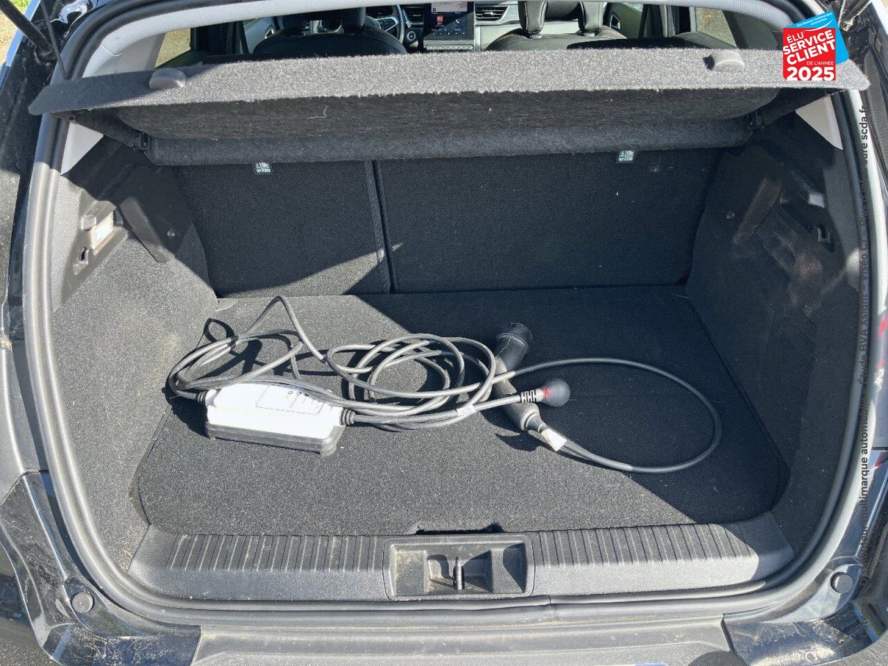 Véhicule d'occasion RENAULT CAPTUR 1.6 E-TECH PLUG-IN 160CH INITIALE PARIS TPANO SIEGES CHAUF/CUIR GPS CAMERA chez Opel Verdun
