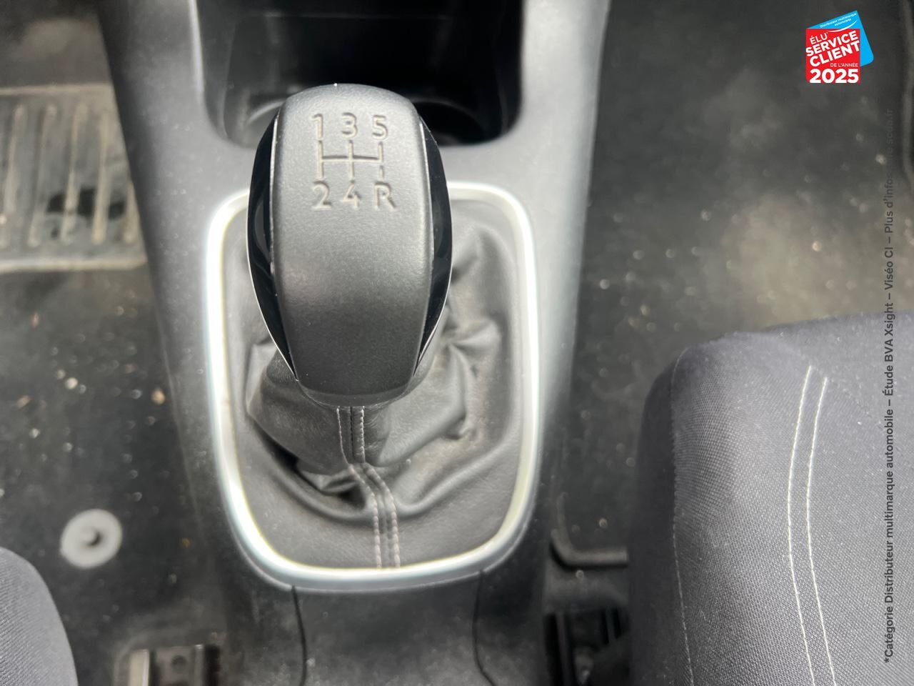 Véhicule d'occasion CITROEN C3 1.2 PURETECH 83CH S/S FEEL 122-123G GPS ATTELAGE chez Dacia Belfort