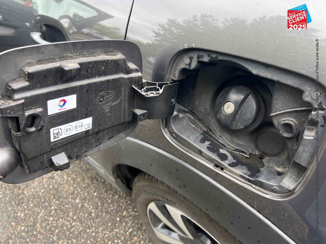Véhicule d'occasion CITROEN C3 1.2 PURETECH 83CH S/S FEEL 122-123G GPS ATTELAGE chez Dacia Belfort