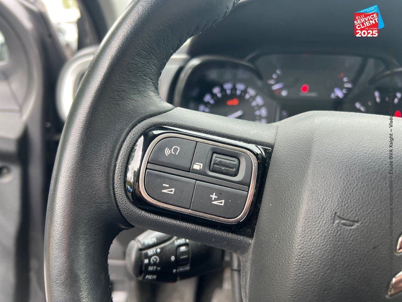 Véhicule d'occasion CITROEN C3 1.2 PURETECH 83CH S/S FEEL 122-123G GPS ATTELAGE chez Dacia Belfort