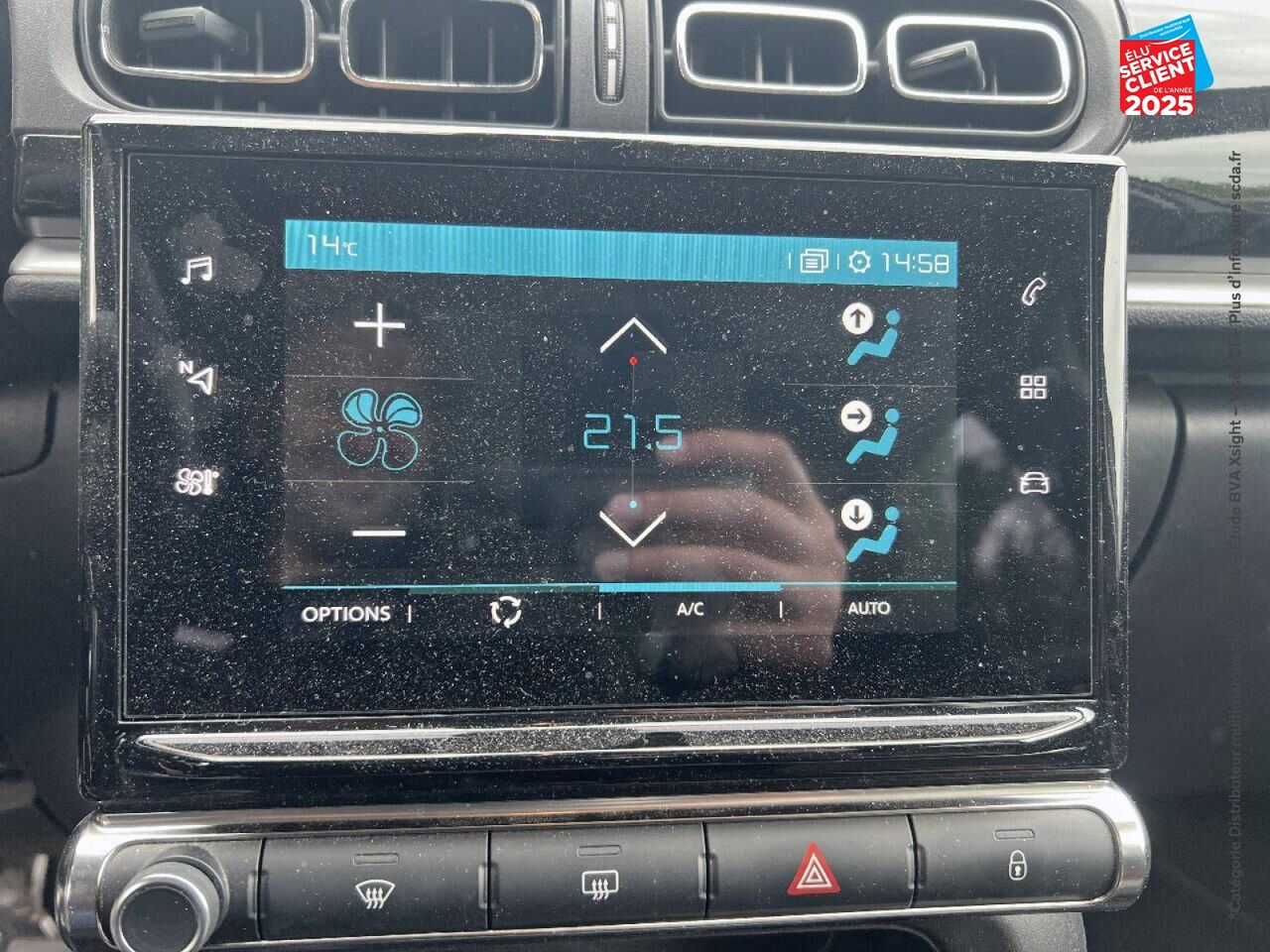 Véhicule d'occasion CITROEN C3 1.2 PURETECH 83CH S/S FEEL 122-123G GPS ATTELAGE chez Dacia Belfort