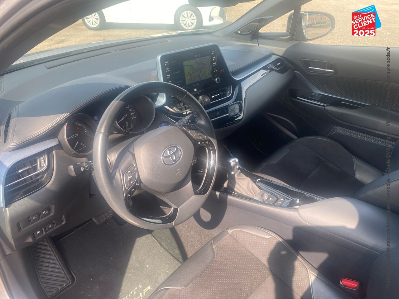 Véhicule d'occasion TOYOTA C-HR 184H COLLECTION 2WD E-CVT MY20 chez Toyota Thionville