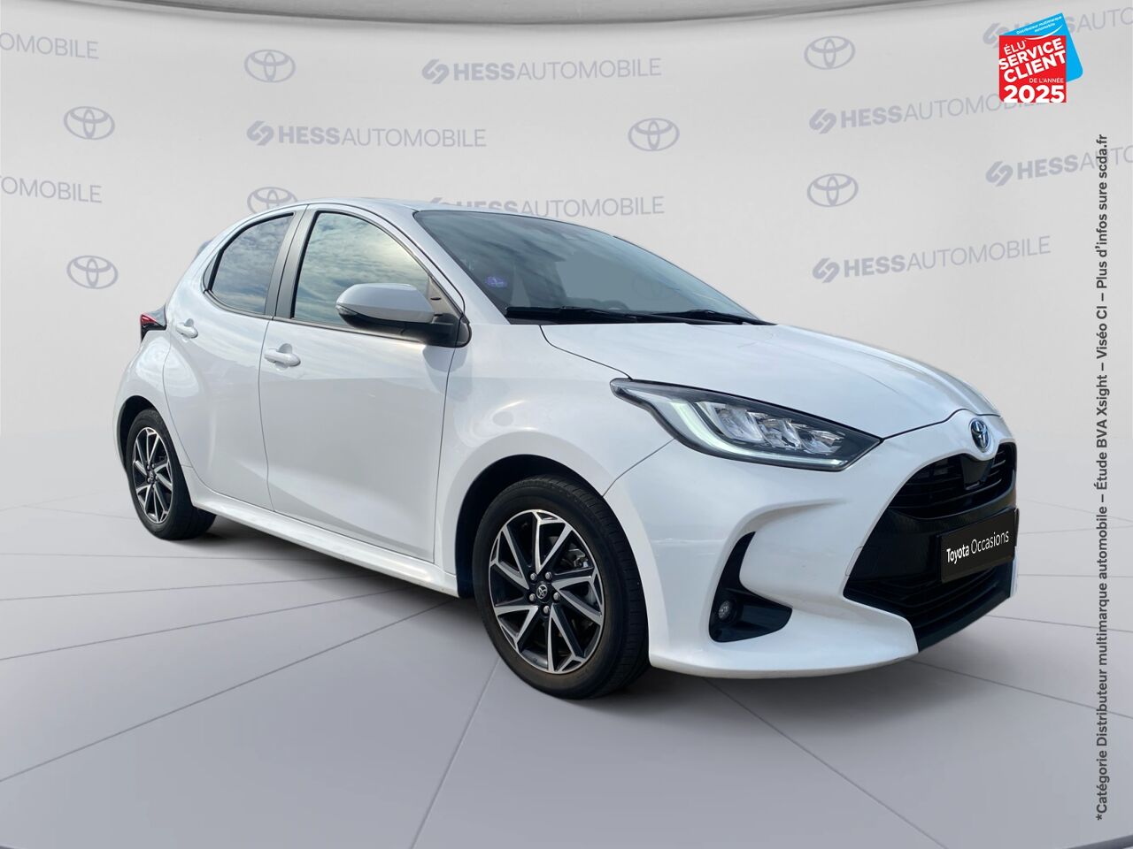 Véhicule d'occasion TOYOTA YARIS 116H DESIGN 5P MY22 chez Toyota Verdun