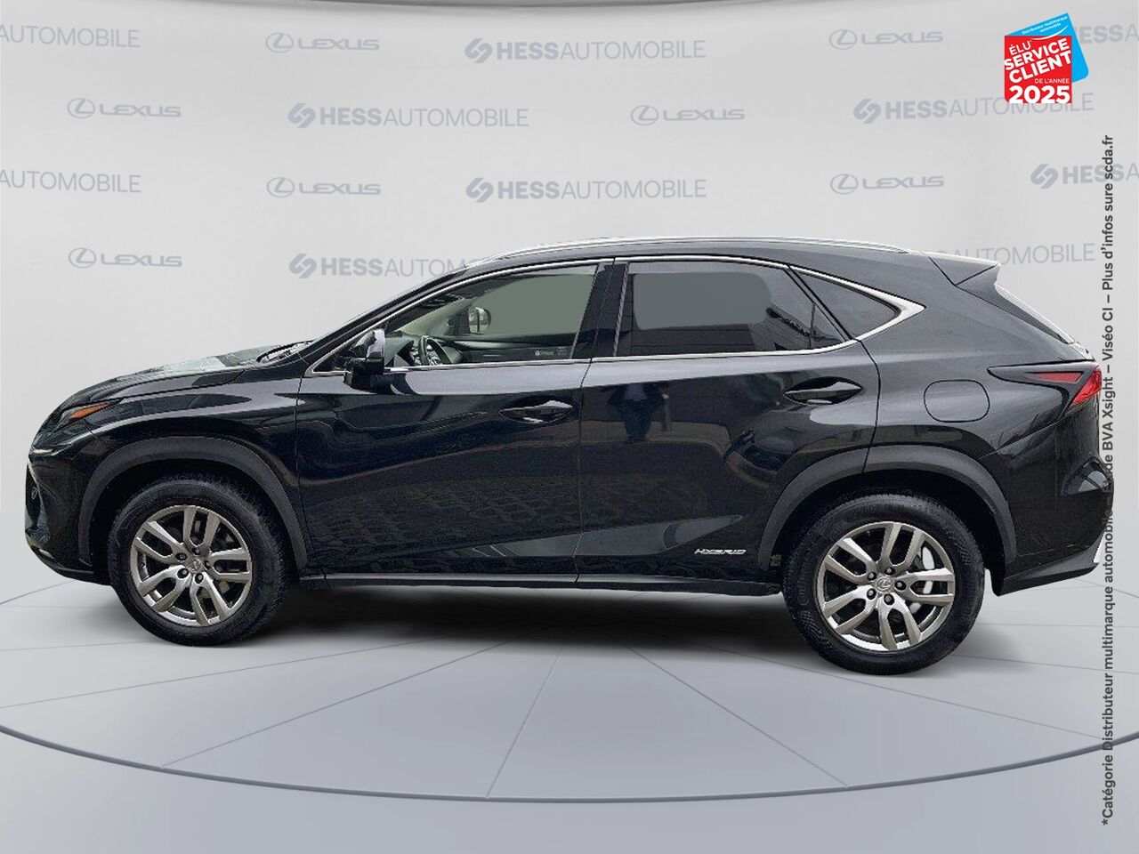 Véhicule d'occasion LEXUS NX 300H 4WD LUXE MY20 SIEGES CHAUF/CUIR GPS CAMERA CARPLAY chez Toyota Sarreguemines