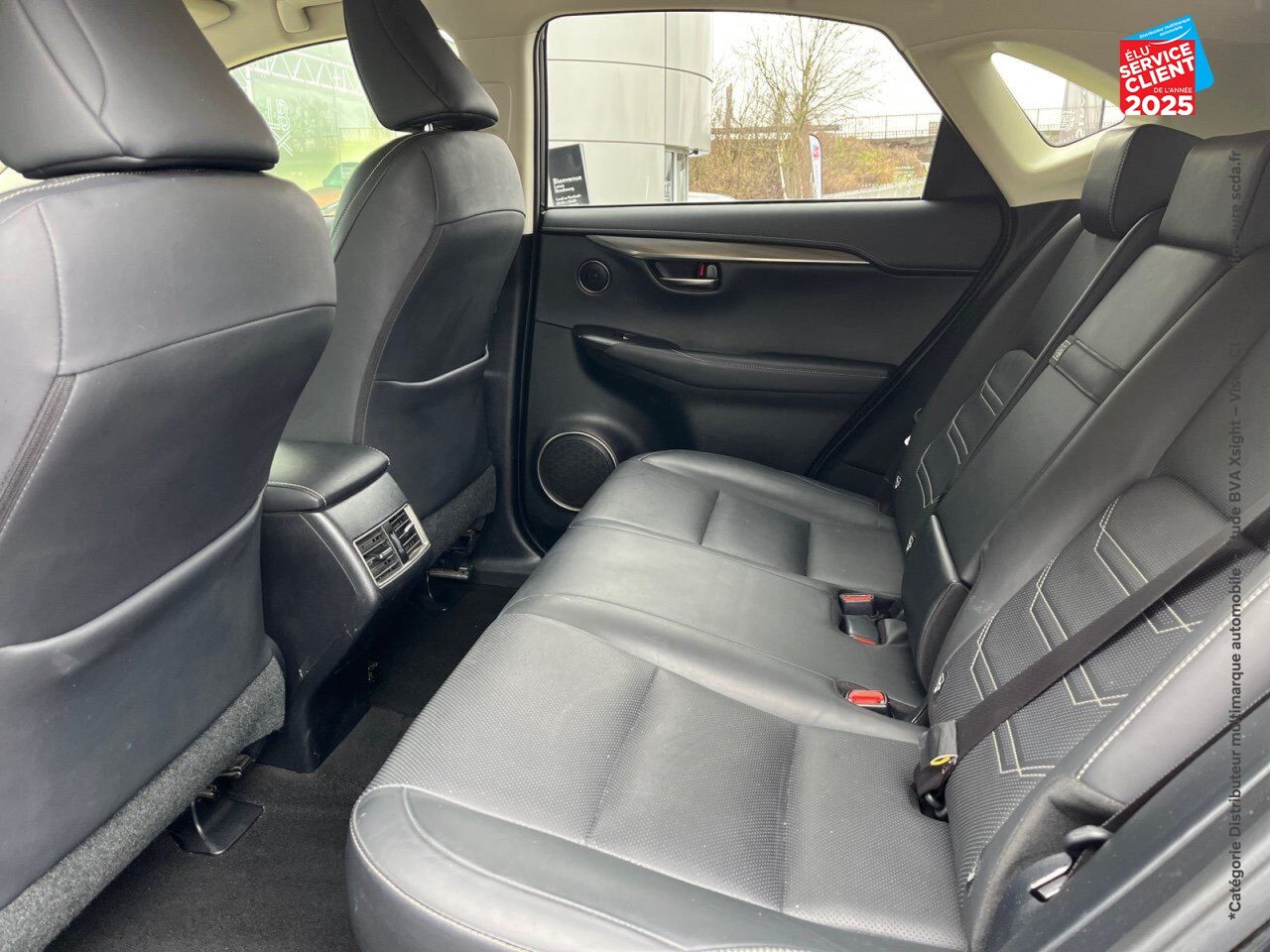 Véhicule d'occasion LEXUS NX 300H 4WD LUXE MY20 SIEGES CHAUF/CUIR GPS CAMERA CARPLAY chez Toyota Sarreguemines