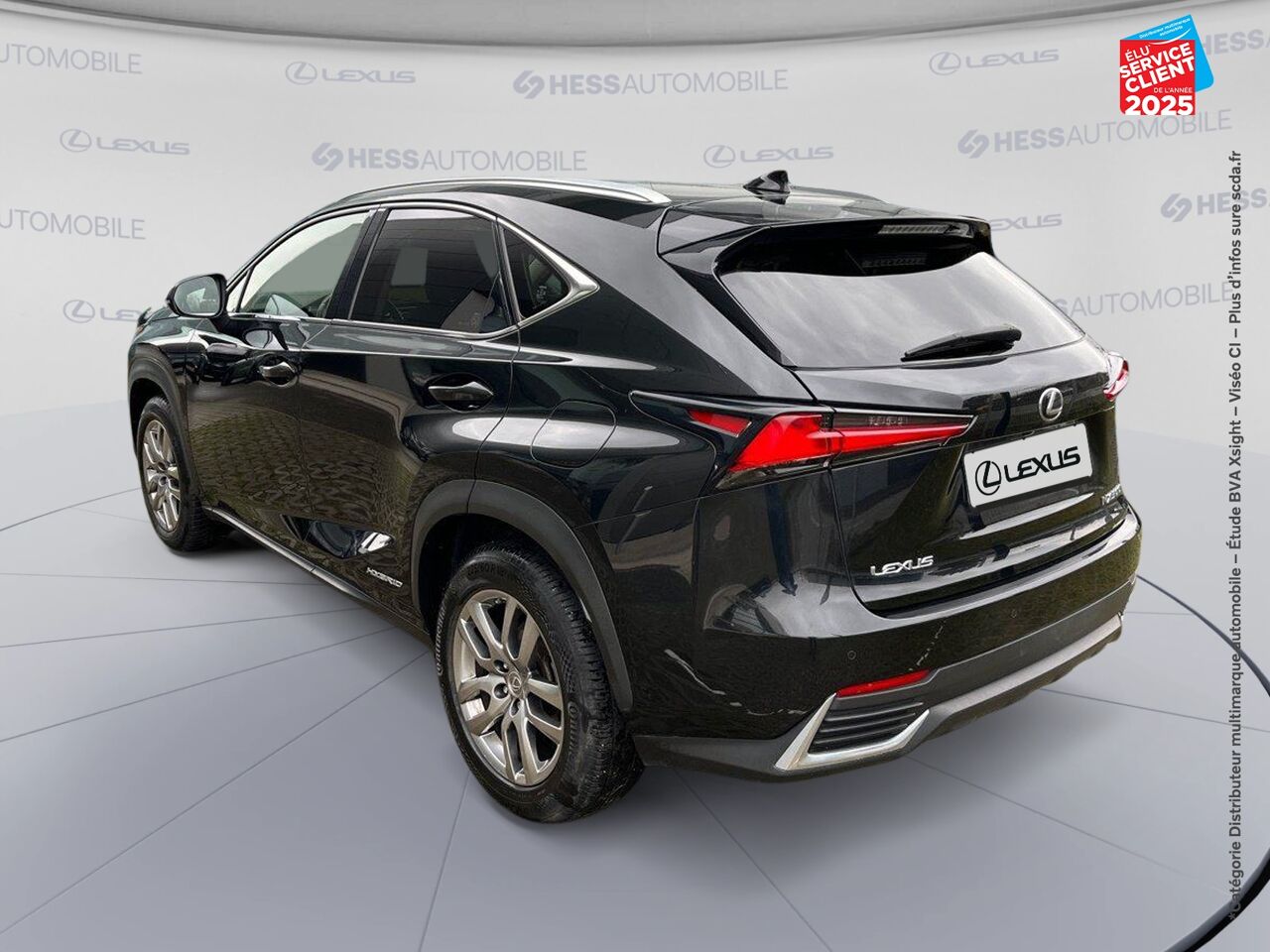 Véhicule d'occasion LEXUS NX 300H 4WD LUXE MY20 SIEGES CHAUF/CUIR GPS CAMERA CARPLAY chez Toyota Sarreguemines
