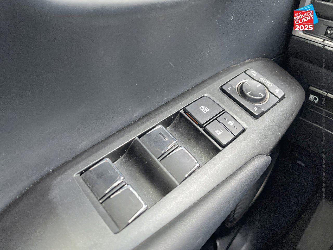 Véhicule d'occasion LEXUS NX 300H 4WD LUXE MY20 SIEGES CHAUF/CUIR GPS CAMERA CARPLAY chez Toyota Sarreguemines