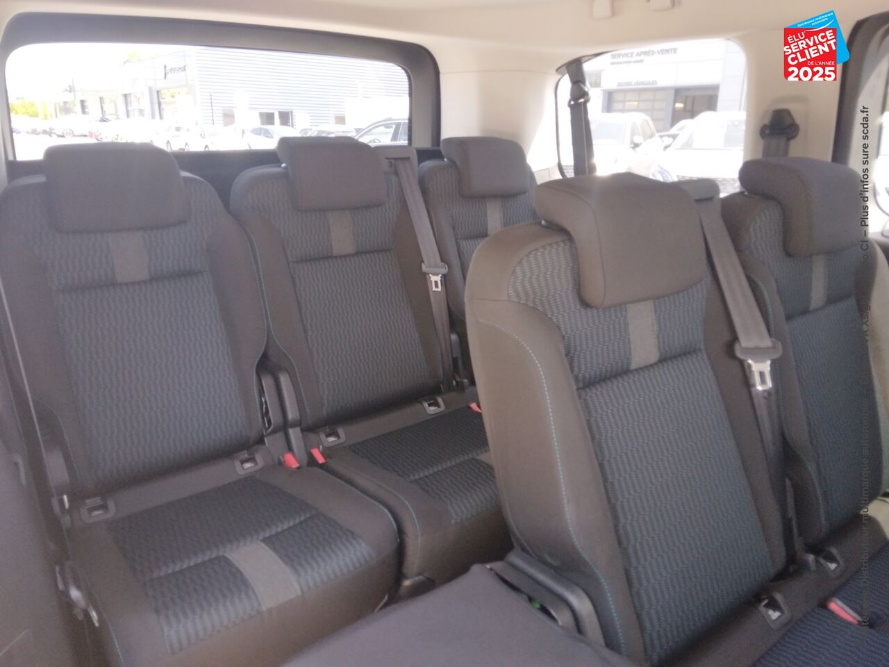 Véhicule d'occasion PEUGEOT TRAVELLER 1.5 BLUEHDI 120CH SS STANDARD ACTIVE 8 PLACES chez Renault Saint-Louis
