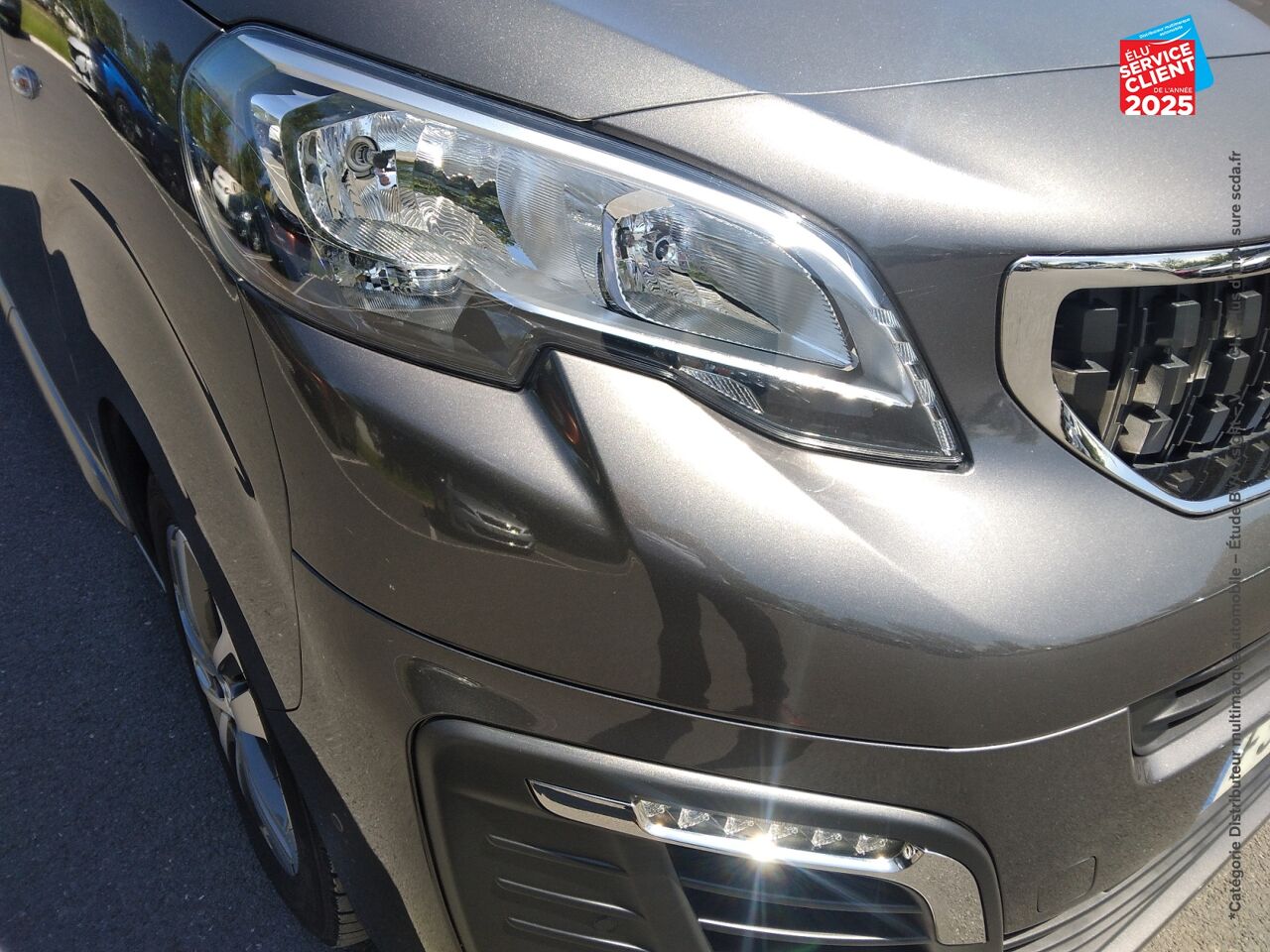 Véhicule d'occasion PEUGEOT TRAVELLER 1.5 BLUEHDI 120CH SS STANDARD ACTIVE 8 PLACES chez Renault Saint-Louis