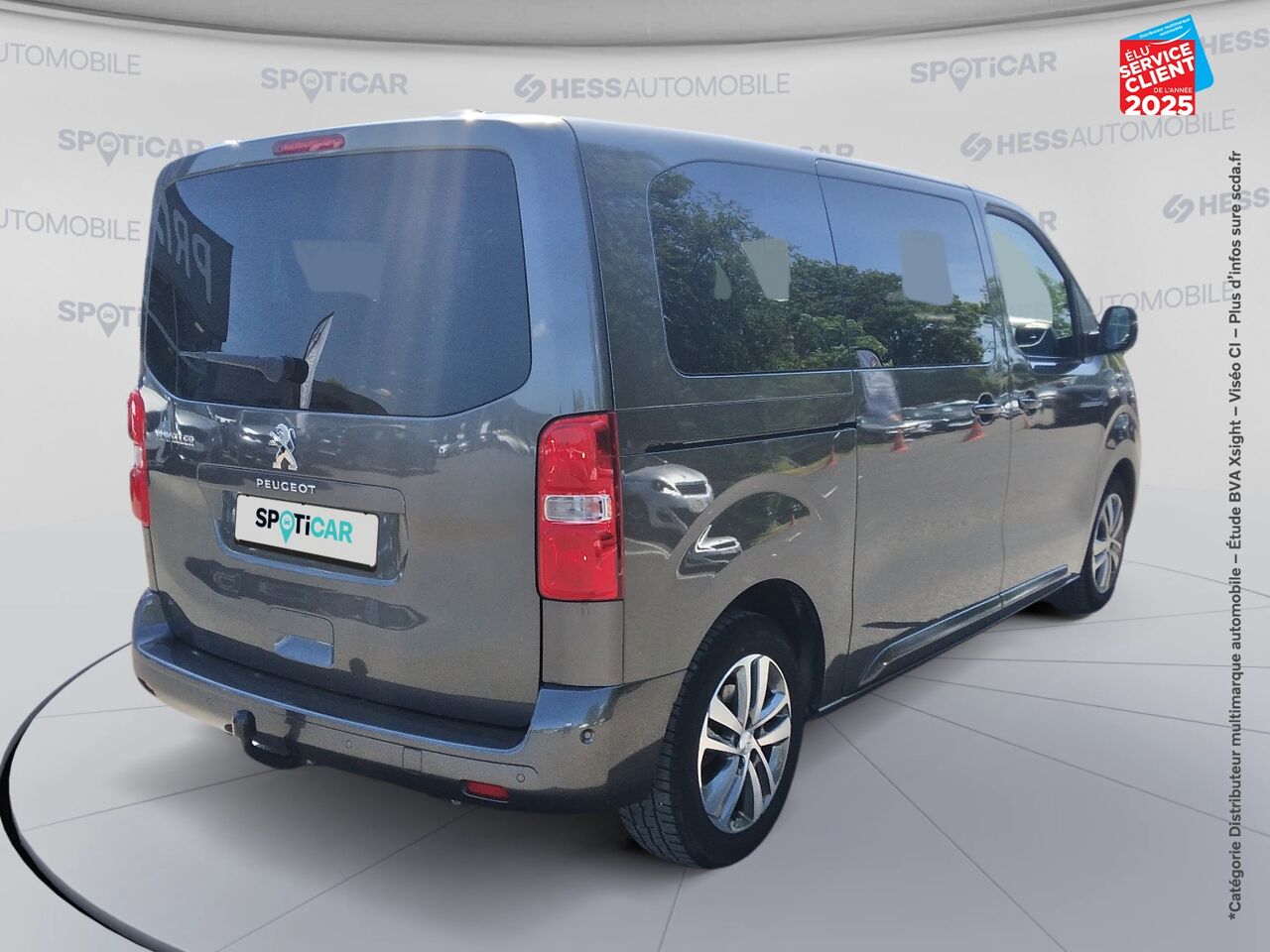 Véhicule d'occasion PEUGEOT TRAVELLER 1.5 BLUEHDI 120CH SS STANDARD ACTIVE 8 PLACES chez Renault Saint-Louis