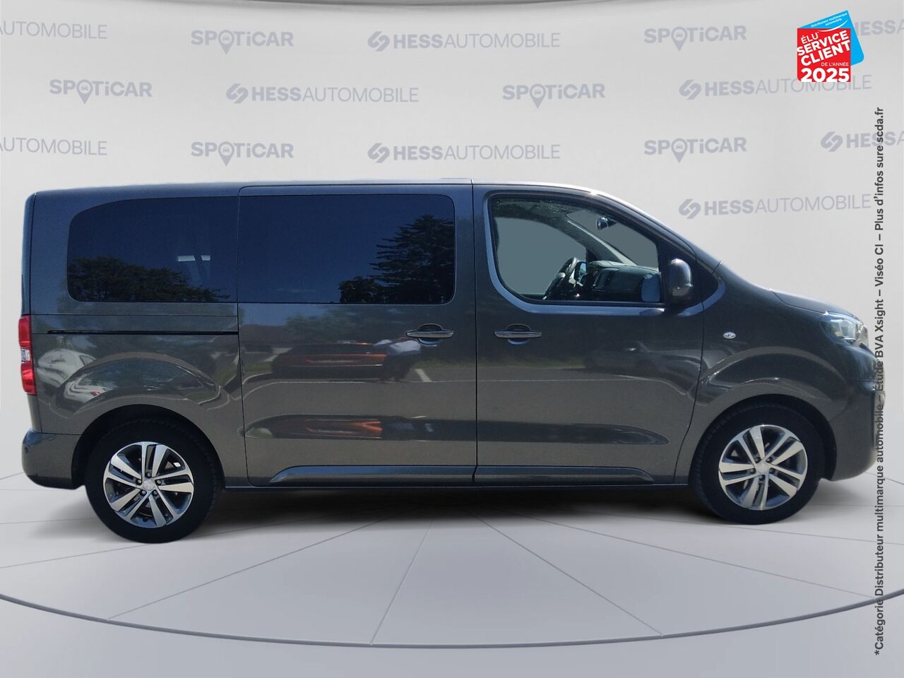 Véhicule d'occasion PEUGEOT TRAVELLER 1.5 BLUEHDI 120CH SS STANDARD ACTIVE 8 PLACES chez Renault Saint-Louis