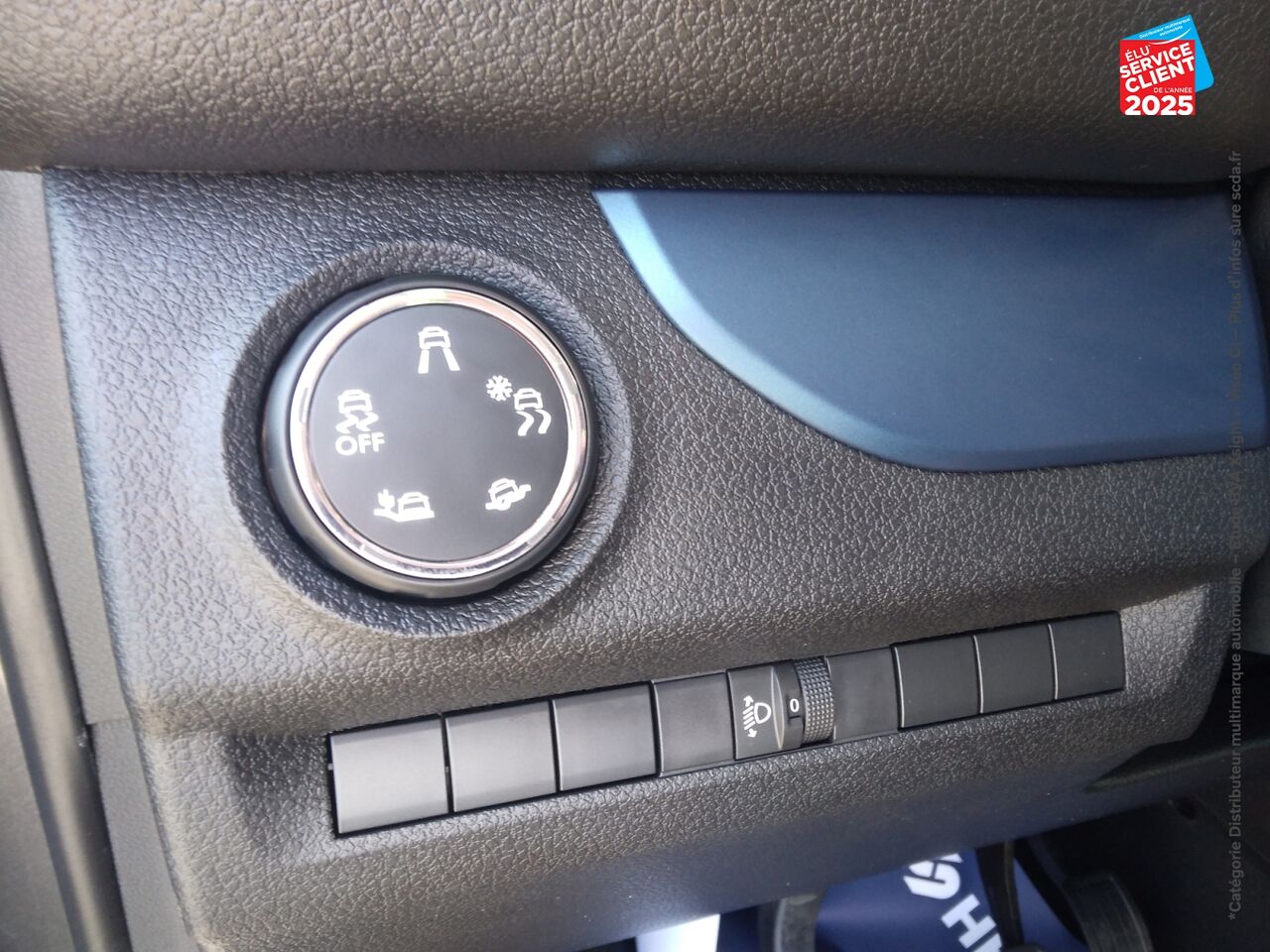 Véhicule d'occasion PEUGEOT TRAVELLER 1.5 BLUEHDI 120CH SS STANDARD ACTIVE 8 PLACES chez Renault Saint-Louis