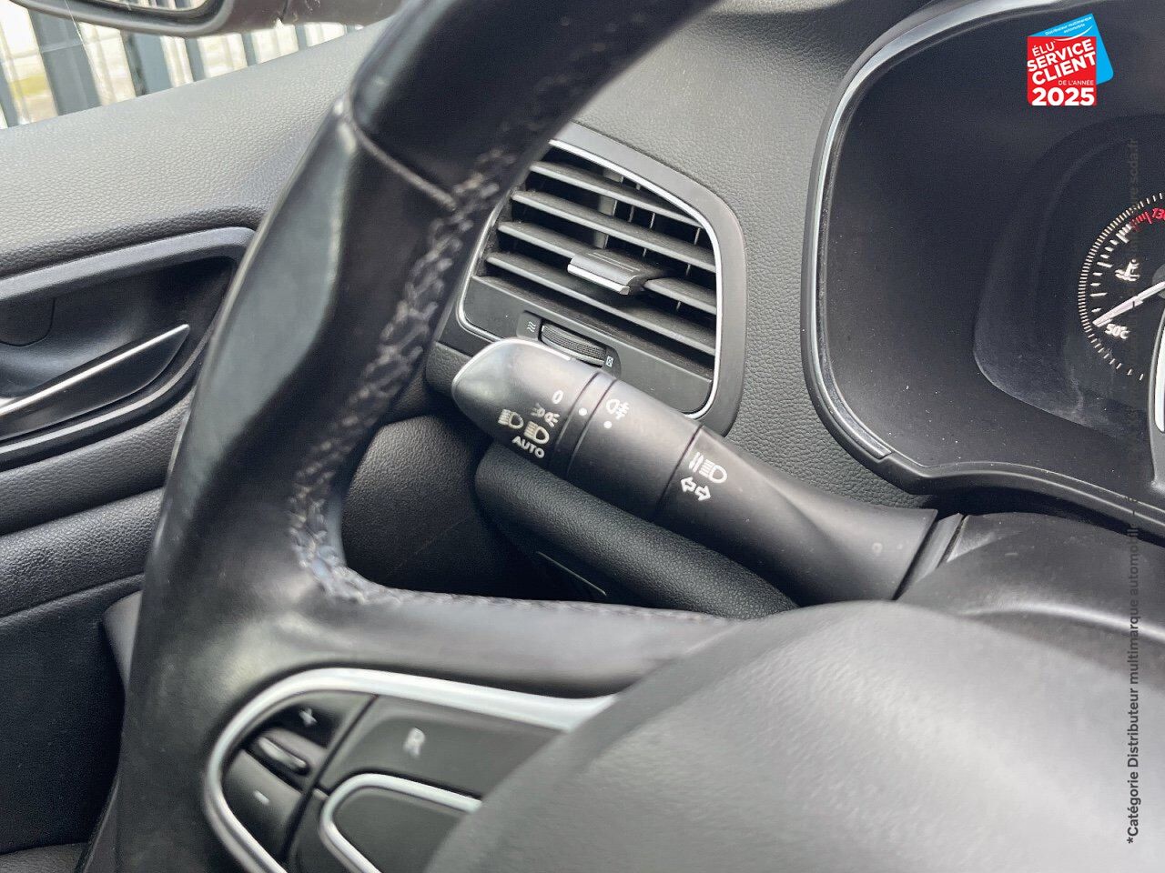 Véhicule d'occasion RENAULT MEGANE 1.2 TCE 130CH ENERGY INTENS chez Renault Sélestat