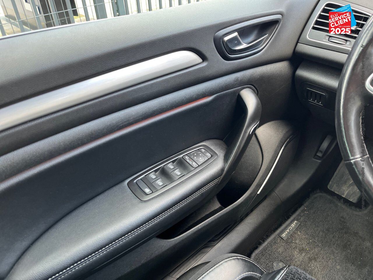 Véhicule d'occasion RENAULT MEGANE 1.2 TCE 130CH ENERGY INTENS chez Renault Sélestat