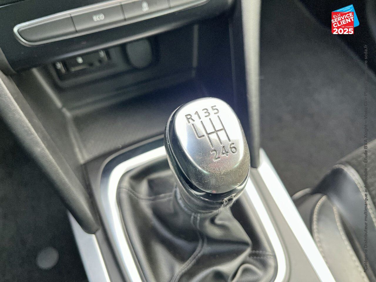 Véhicule d'occasion RENAULT MEGANE 1.2 TCE 130CH ENERGY INTENS chez Renault Sélestat