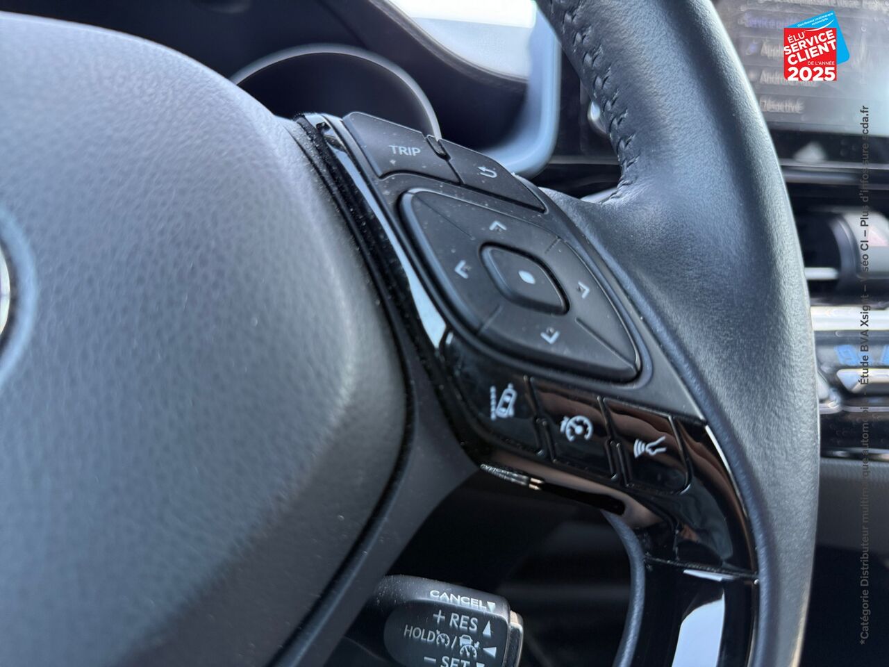 Véhicule d'occasion TOYOTA C-HR 122H EDITION 2WD E-CVT MY20 chez Toyota Saint Dizier