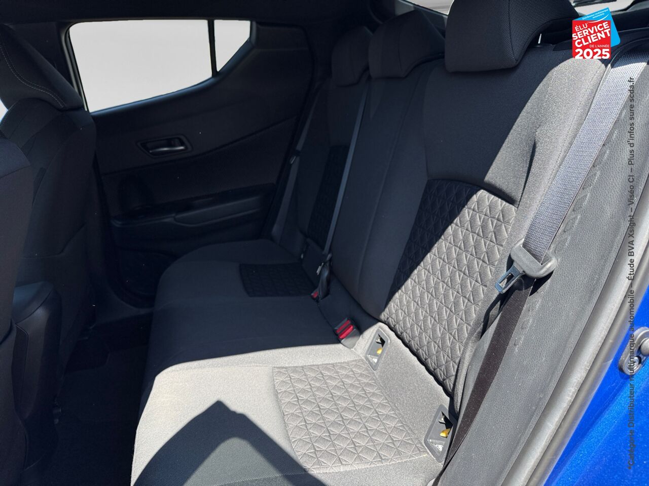 Véhicule d'occasion TOYOTA C-HR 122H EDITION 2WD E-CVT MY20 chez Toyota Saint Dizier