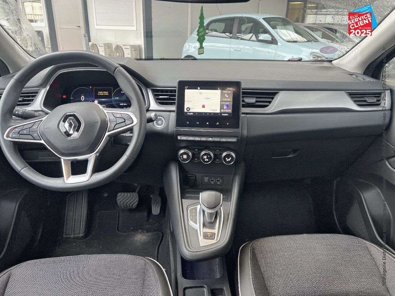 Véhicule d'occasion RENAULT CAPTUR 1.6 E-TECH HYBRIDE RECHARGEABLE 160CH INTENS -21 GPS CAMERA chez Renault Colmar