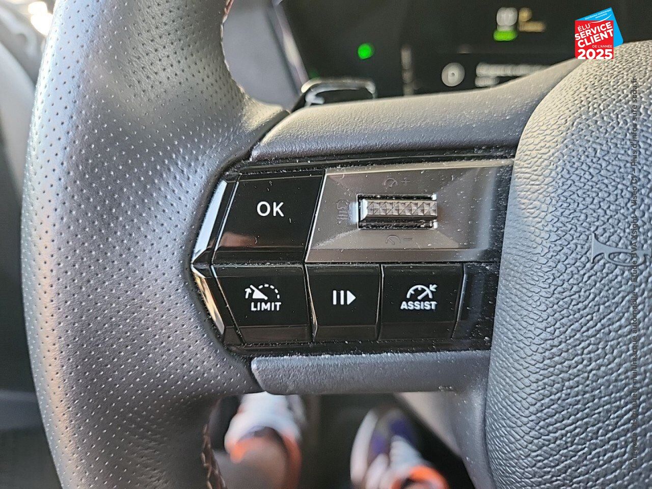 Véhicule d'occasion DS DS 4 E-TENSE 225CH PERFORMANCE LINE + GPS chez Toyota Sarreguemines