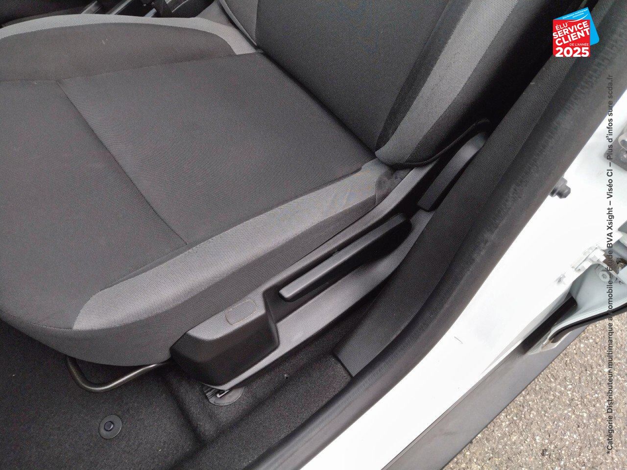 Véhicule d'occasion DACIA DUSTER 1.0 ECO-G 100CH ESSENTIEL 4X2 - E6U chez Renault Sélestat