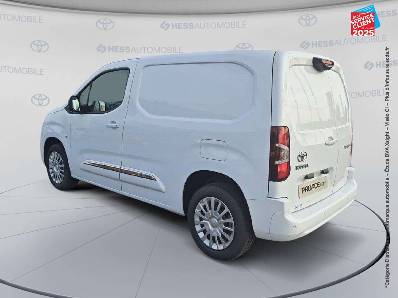 Véhicule d'occasion TOYOTA PROACE CITY MEDIUM 100 D-4D BUSINESS RC23 CAMERA chez Toyota Bar le Duc