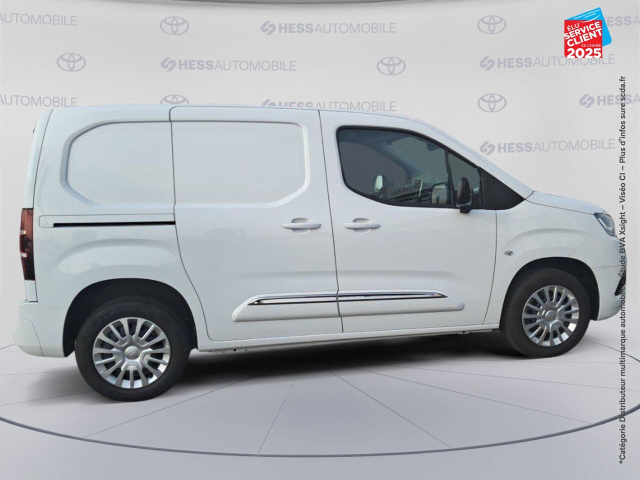 Véhicule d'occasion TOYOTA PROACE CITY MEDIUM 100 D-4D BUSINESS RC23 CAMERA chez Toyota Bar le Duc