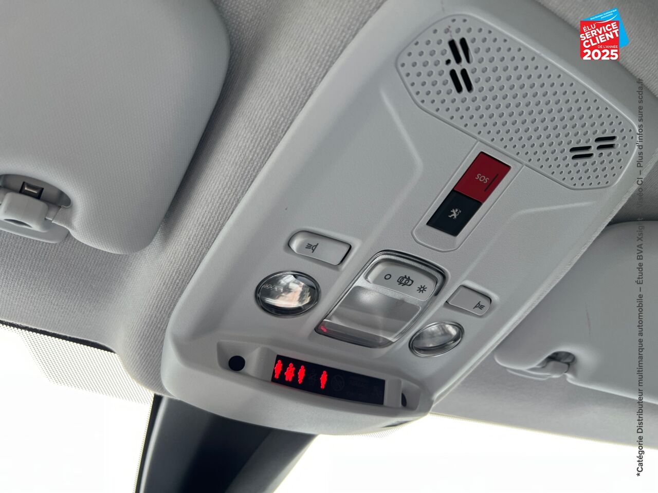 Véhicule d'occasion PEUGEOT 208 1.2 PURETECH 100CH SS ALLURE 118G chez Peugeot Hirson