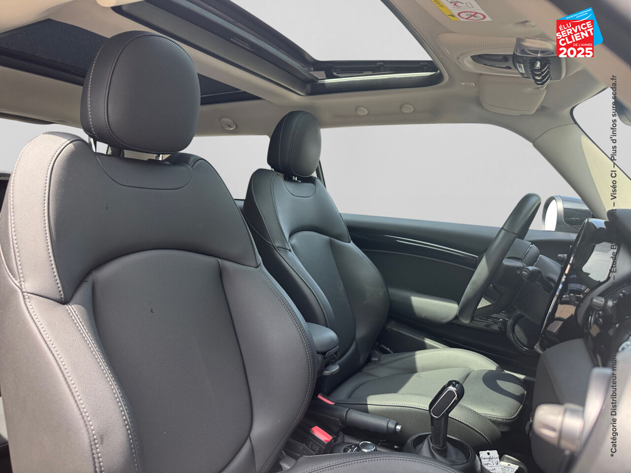 Véhicule d'occasion MINI MINI COOPER S 178CH BVA7 TOUVRANT SIEGES CHAUF GPS RADAR AR CARPLAY chez Hyundai Epernay