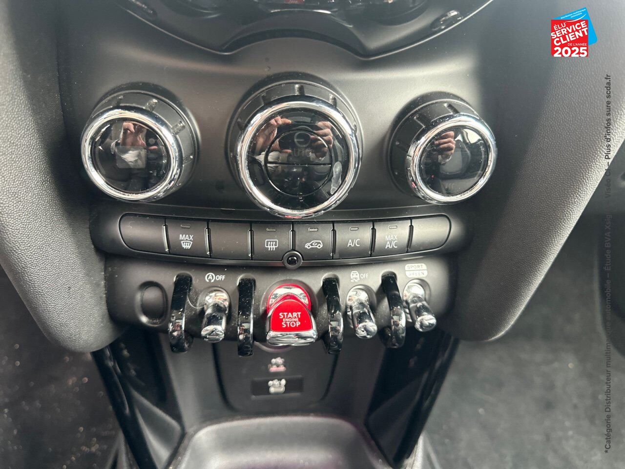 Véhicule d'occasion MINI MINI COOPER 136CH EDITION GREENWICH chez BMW Pontarlier