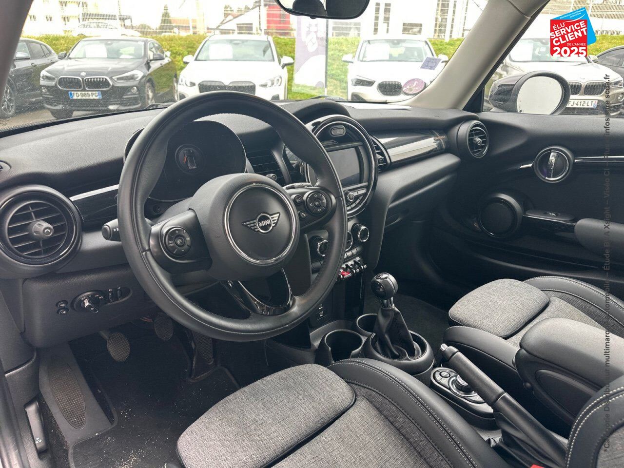 Véhicule d'occasion MINI MINI COOPER 136CH EDITION GREENWICH chez BMW Pontarlier