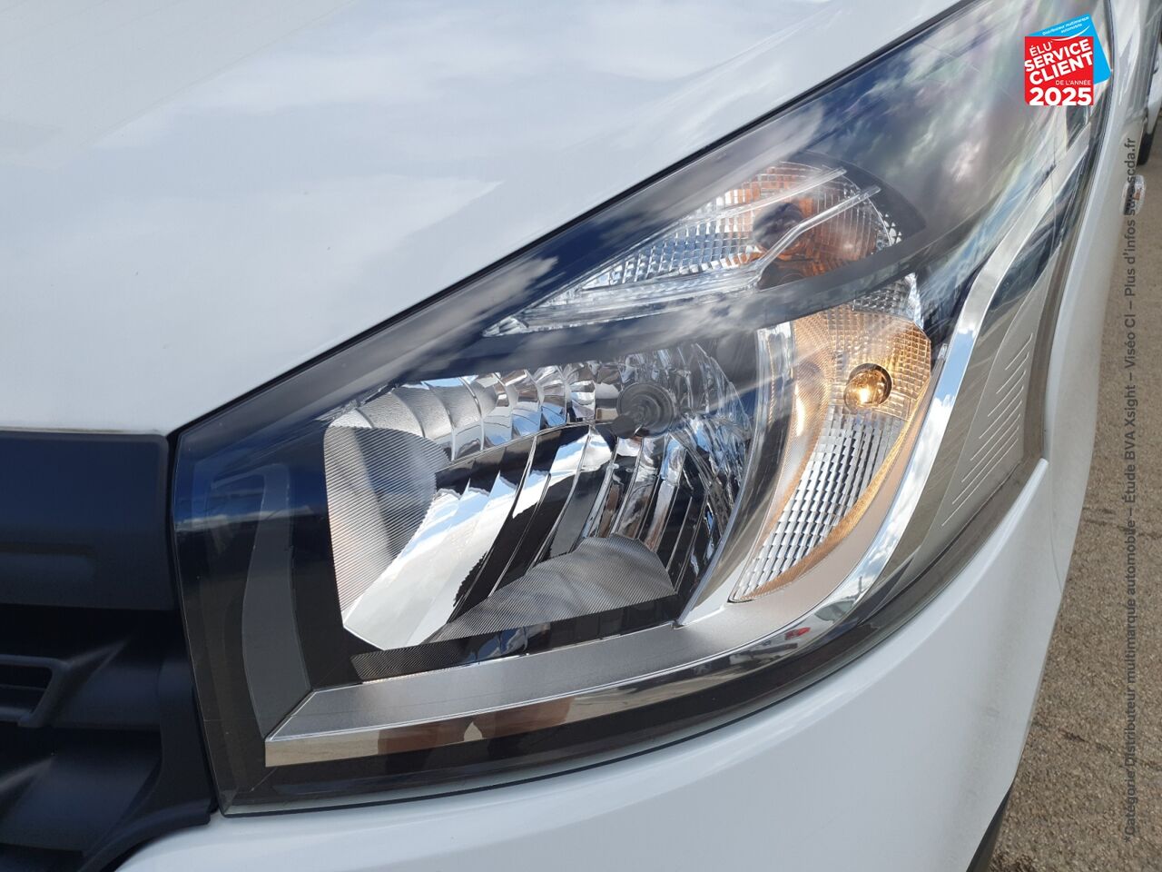 Véhicule d'occasion RENAULT TRAFIC FG L1H1 1000 1.6 DCI 120CH CONFORT EURO6 GPS chez Toyota Saint Dizier