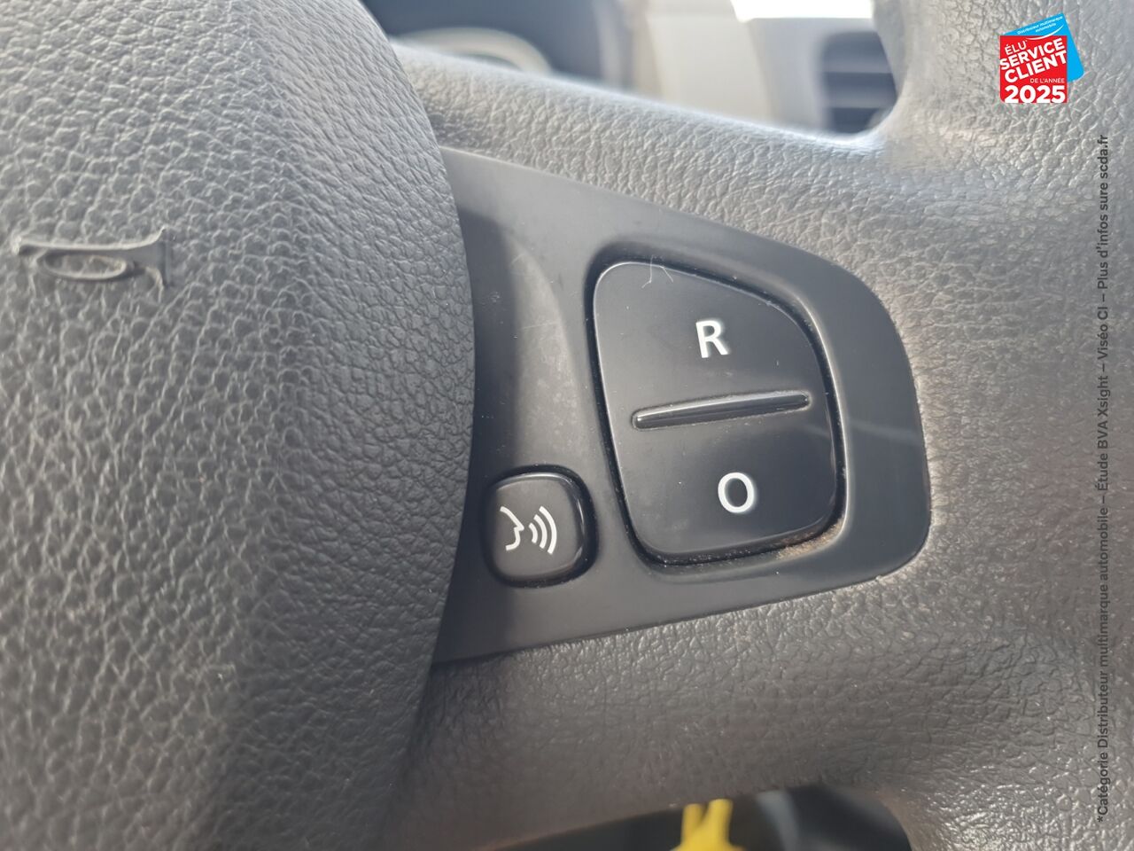 Véhicule d'occasion RENAULT TRAFIC FG L1H1 1000 1.6 DCI 120CH CONFORT EURO6 GPS chez Toyota Saint Dizier