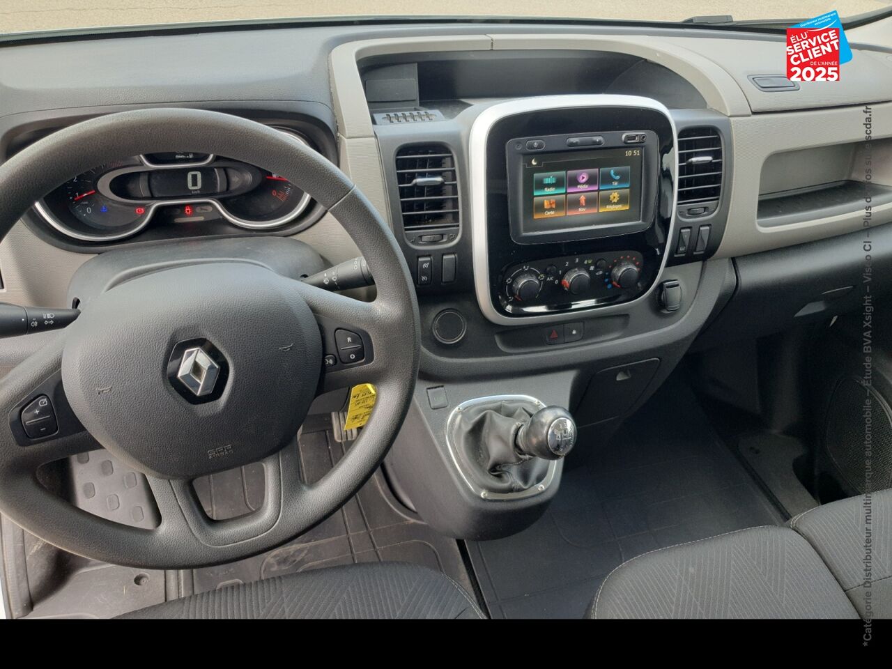 Véhicule d'occasion RENAULT TRAFIC FG L1H1 1000 1.6 DCI 120CH CONFORT EURO6 GPS chez Toyota Saint Dizier