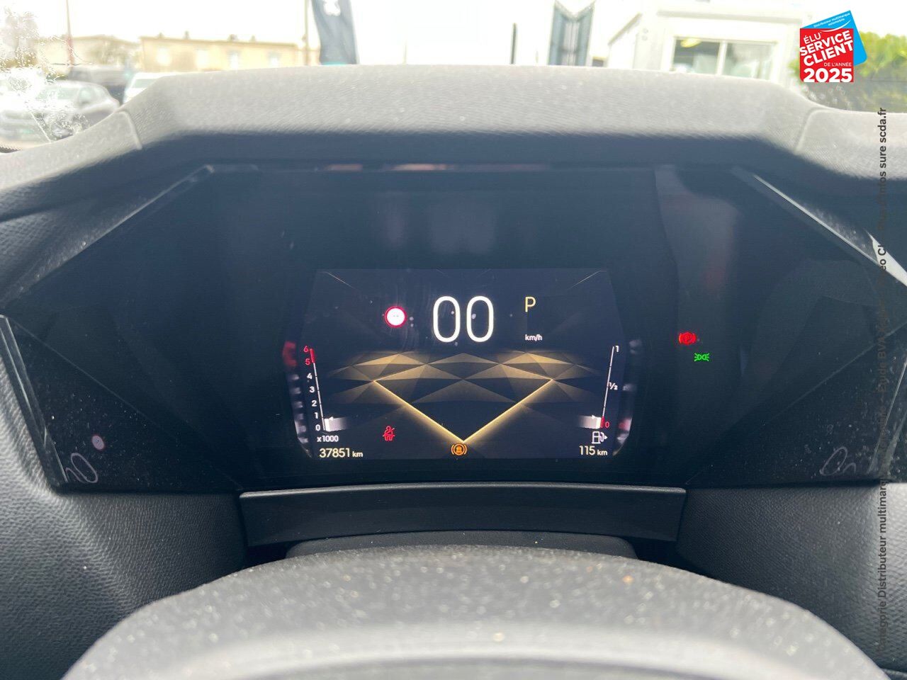 Véhicule d'occasion DS DS 4 BLUEHDI 130CH BASTILLE AUTOMATIQUE CARPLAY chez BMW Besançon