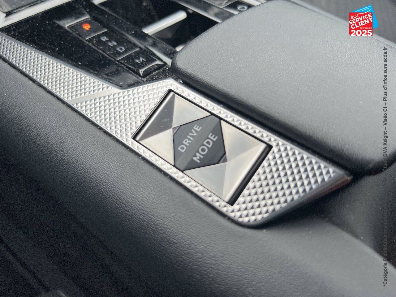 Véhicule d'occasion DS DS 4 BLUEHDI 130CH BASTILLE AUTOMATIQUE CARPLAY chez BMW Besançon
